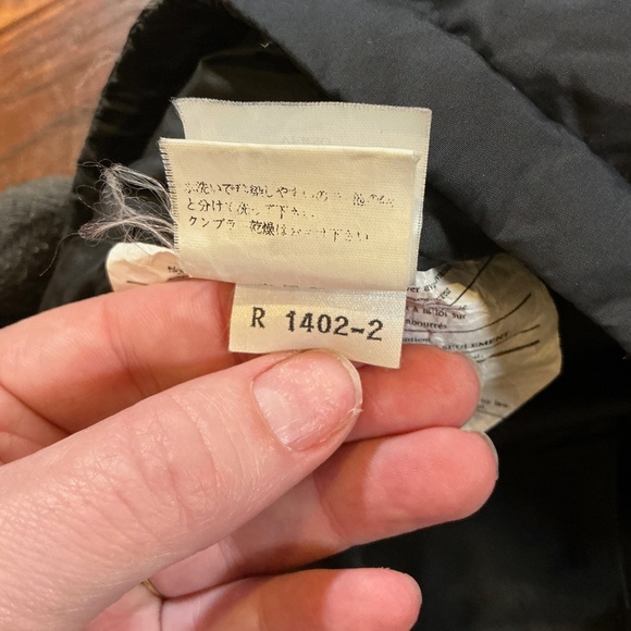 Marmot 700-Fill Goose Down Puffer Vest Black Size M - Picture 9 of 10